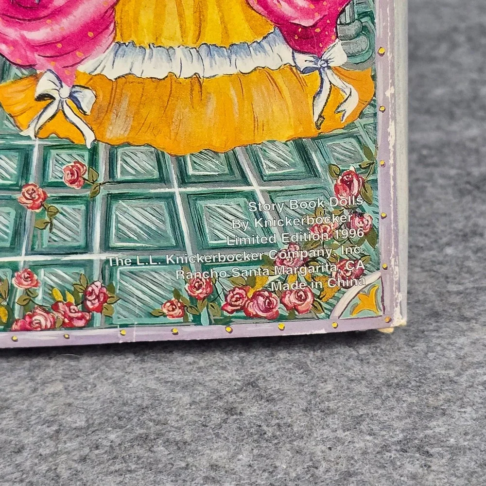Knickerbocker‎ Beauty and the Beast Doll Girls  Magenta Gold Story Book 1996